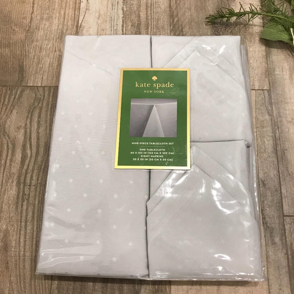 NWT Kate Spade Larabee Dot 9 Piece Tablecloth Set